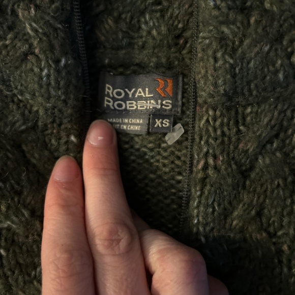 Bella swan quarter zip up sweater - Picture 4 of 6